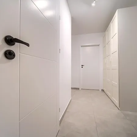 Madalinskiego Comfort By Bookinghost ヴロツワフ